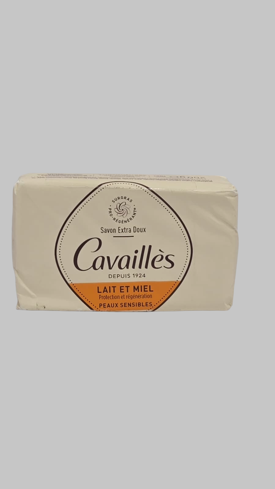 Cavaillès Honey Nectar Superfat Soap 250g bar with honey and nourishing ingredients, featuring a creamy soap texture.