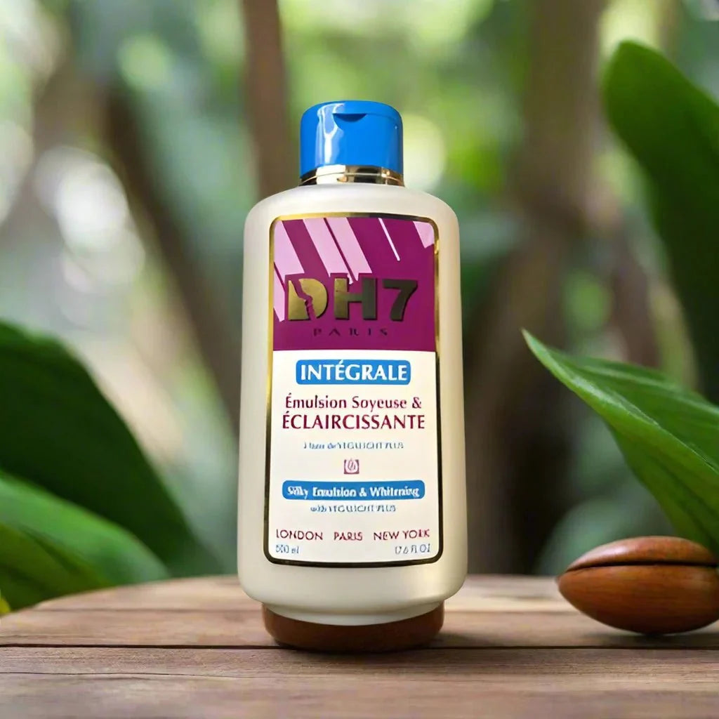 DH7 Integrale Body Lotion 500 ml bottle with smooth, creamy texture and pump dispenser, designed for nourishing skin.
